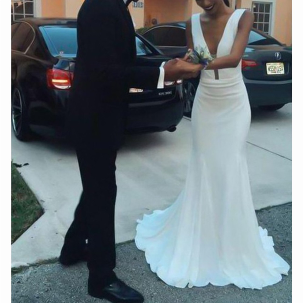 Sheath V-neck Sweep Train Satin Prom Dress